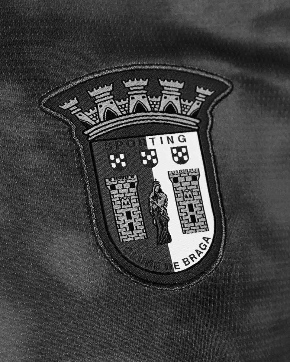 O SC Braga manifesta o seu profundo pesar pelo falecimento de Luís Azevedo, Sócio do Clube que faleceu, este sábado em Leiria, na sequência de um ataque cardíaco.

O Clube endereça a toda a família e amigos as mais sentidas condolências.