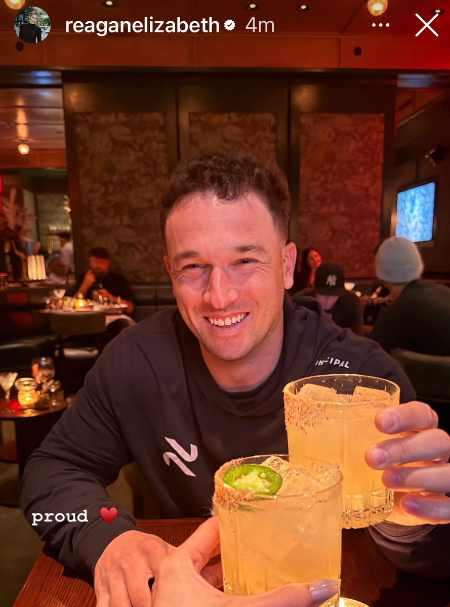 Alex Bregman is all smiles after signing with the Cubs 😁

(📸: reaganelizabeth IG story)