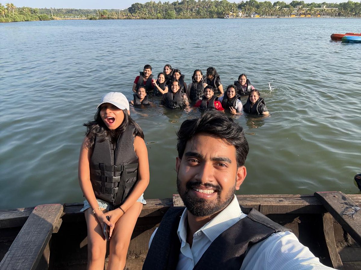 Poonam Thakur tweet media