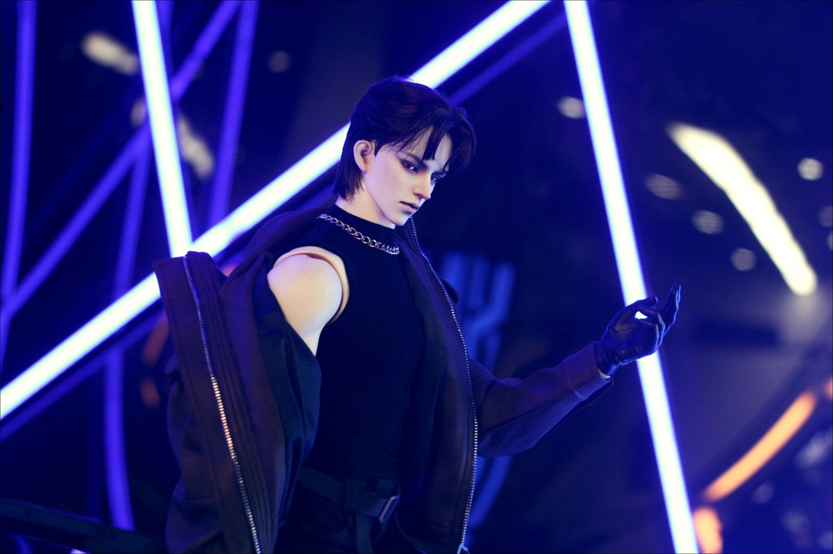 직업군이 확실하면 이런저런 시도를 해볼 수 있다, 역시...! 프로게이머 친구라서 모니터 활용하는 것 재미있었네~☺️ + 잠시 스쳐간 잘생긴 친구ㅠㅜㅠㅠ