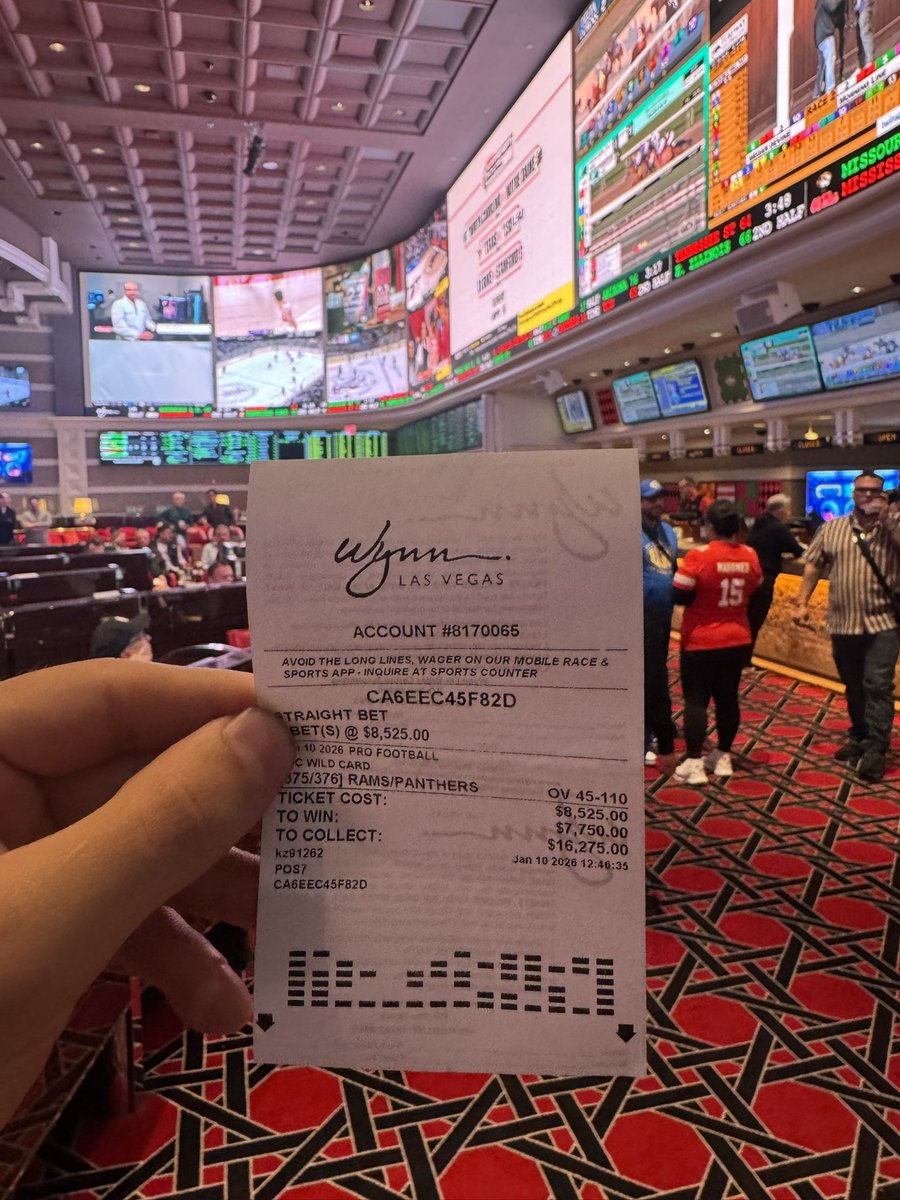ElReyApostador_'s tweet image. EN MI VIAJE A LA VEGAS VOY GANANDO 17,500 DÓLARES. LA VERDAD HACER ESA CANTIDAD EN SOLO DOS DÍAS ES BRUTAL. HE METIDO SOLO 4 APUESTAS, ESTOY MUY DISCIPLINADO, COBRÉ 3 Y PERDÍ SOLO 1. LA VERDAD ES QUE ME ESTOY GOZANDO ESTE VIAJE COMO POCOS. HARÉ ESTÁ AVENTURA MÁS SEGUIDO.
