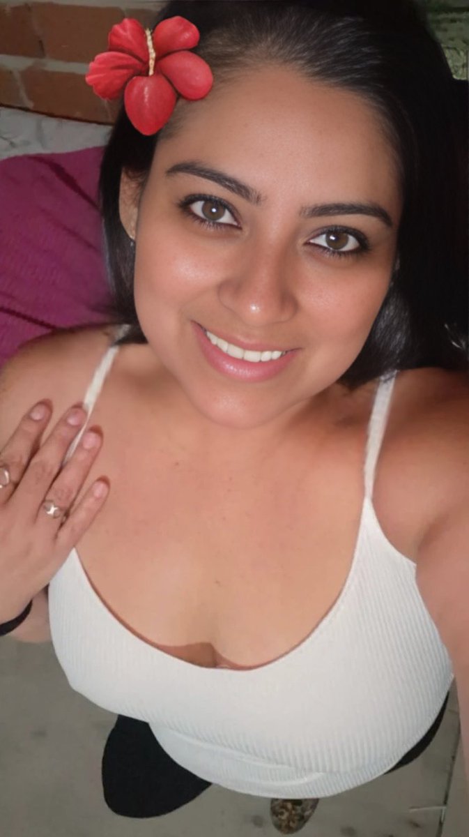 Hola Buenas noches 😴 pasen bonita noche , espero sus RT y muchos ❤️