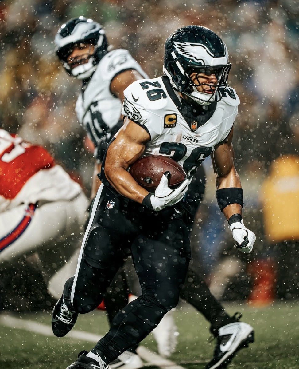 BarkleysBurner_'s tweet image. It’s GAME DAY 🦅

go birds (say it back - legal requirement)

#FlyEaglesFly