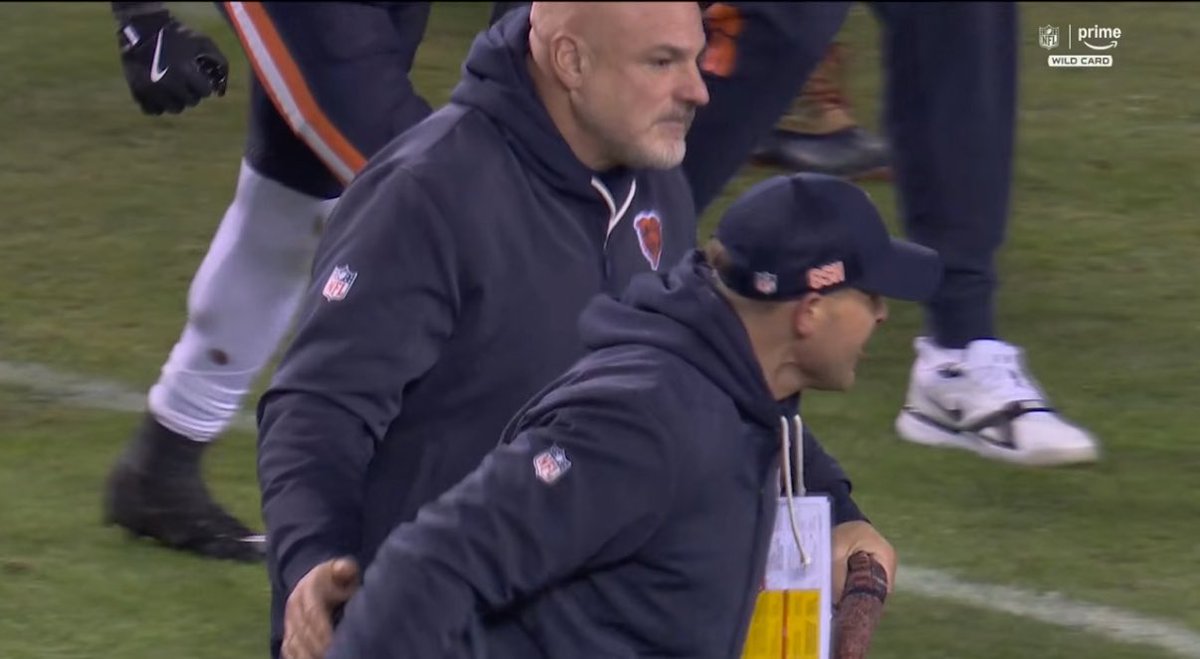 chifanpatt2's tweet image. For the first time ever, 

The Chicago Cubs and Chicago Bears have advanced in the playoffs the same season.