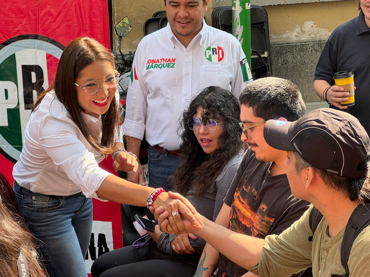 Aquí no se simula, aquí se trabaja con el corazón y l@s ciudadan@s lo reconocen. Porque necesitamos ser cercanos, ser reales y luchar de la mano de la gente y para eso esta el <a href="/PRI_Nacional/">PRI</a> demostrándolo todos los días como nos lo indica nuestro presidente <a href="/alitomorenoc/">Alejandro Moreno</a>.