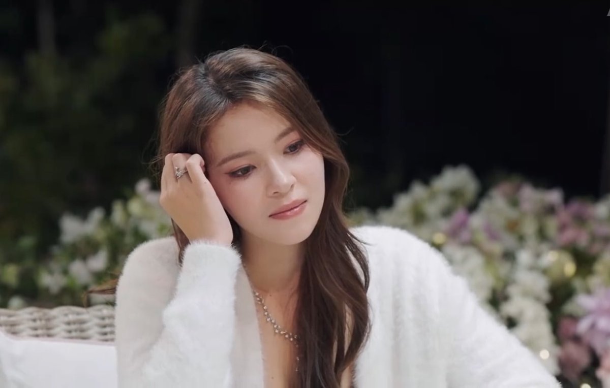 vc_ozu's tweet image. Nam shows her tender and shy personality only around Sunny

#LoveXReality