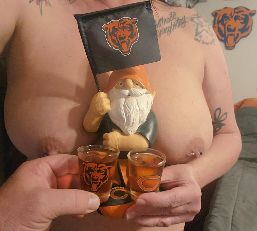 #BearDown #MyNaughties!! Let's do this shit tonight!! #hotwife #slutwife #sharemywife #milf #piercednipples #mombod #dowhatdaddysays #DailyDoseOfMe #retweet #repost