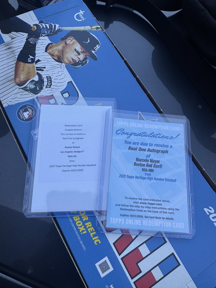 Tlorick_'s tweet photo. 2 redemptions in one pack!! BIG WWWWW! @CardPurchaser @ALTPEPEEEEEEE https://t.co/IVmiH8yhVo