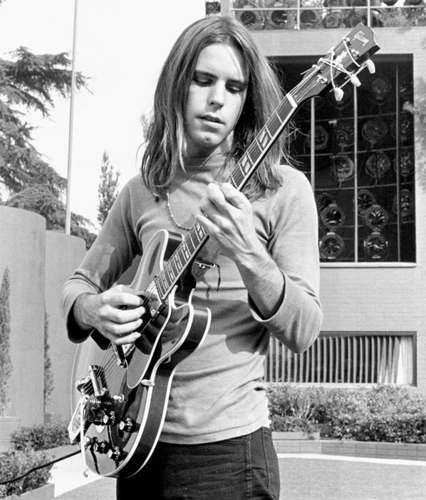 ボブ・ウィアー突然の訃報に驚いた。グレイトフル・デッドの中でも若手のイメージが強かったな。
ご冥福をお祈りいたします。