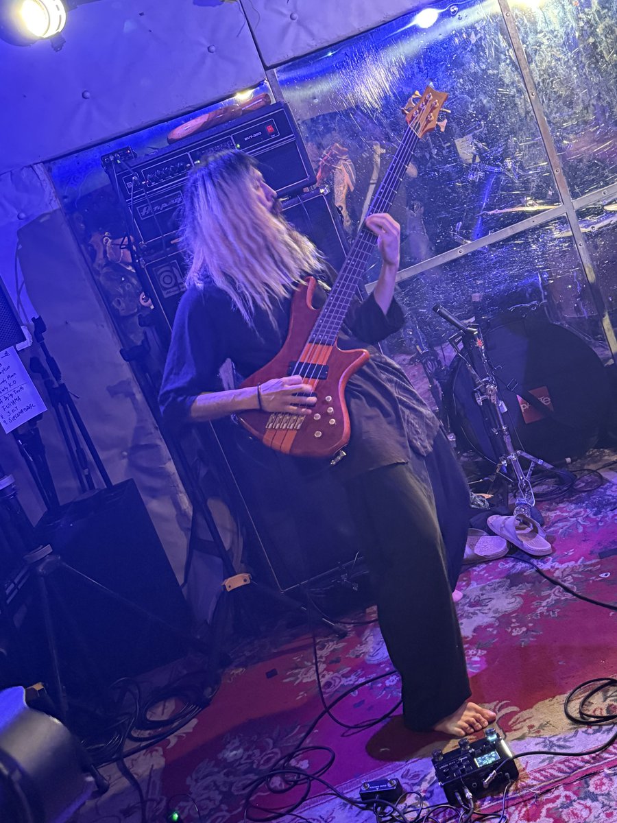 2026.01.10 火影
BIRUSHANAH
3人体制が前よりプリミティブな感じが強くなって、めっちゃあってると思った
前も大好きだったので、音源はもちろん買いました！