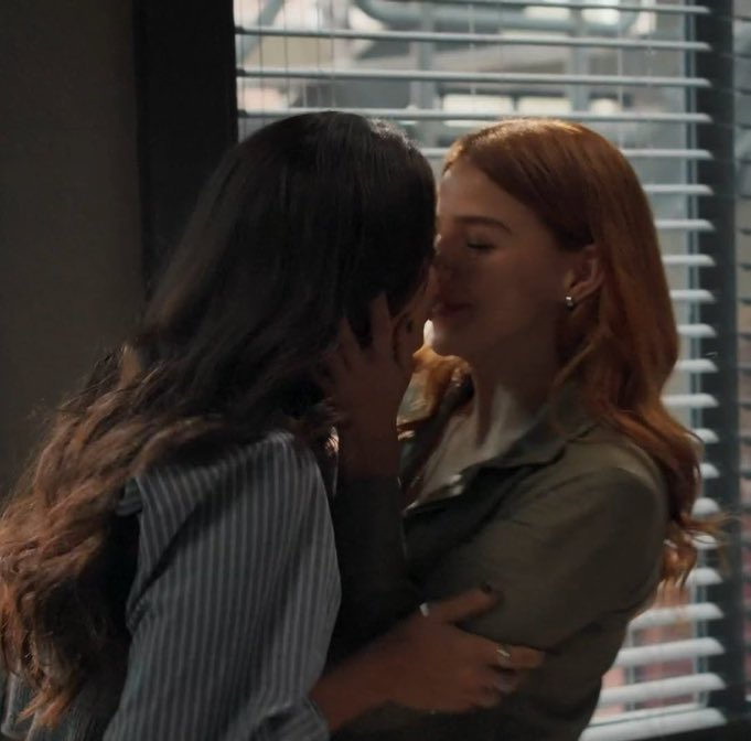 steinregn's tweet image. AI GENTE QUE LINDAS  #tresgraças