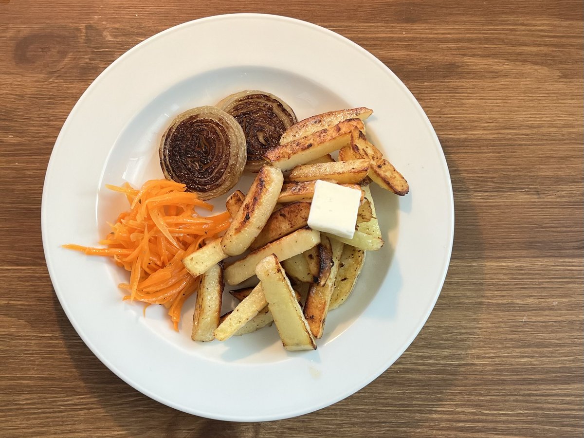 余った野菜をまとめて調理。