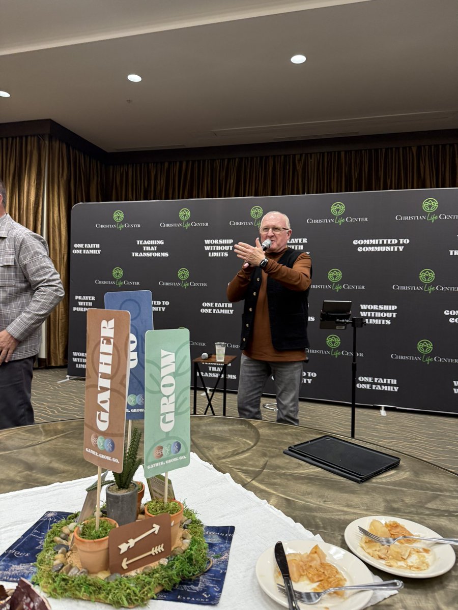 Mark Foster tweet media