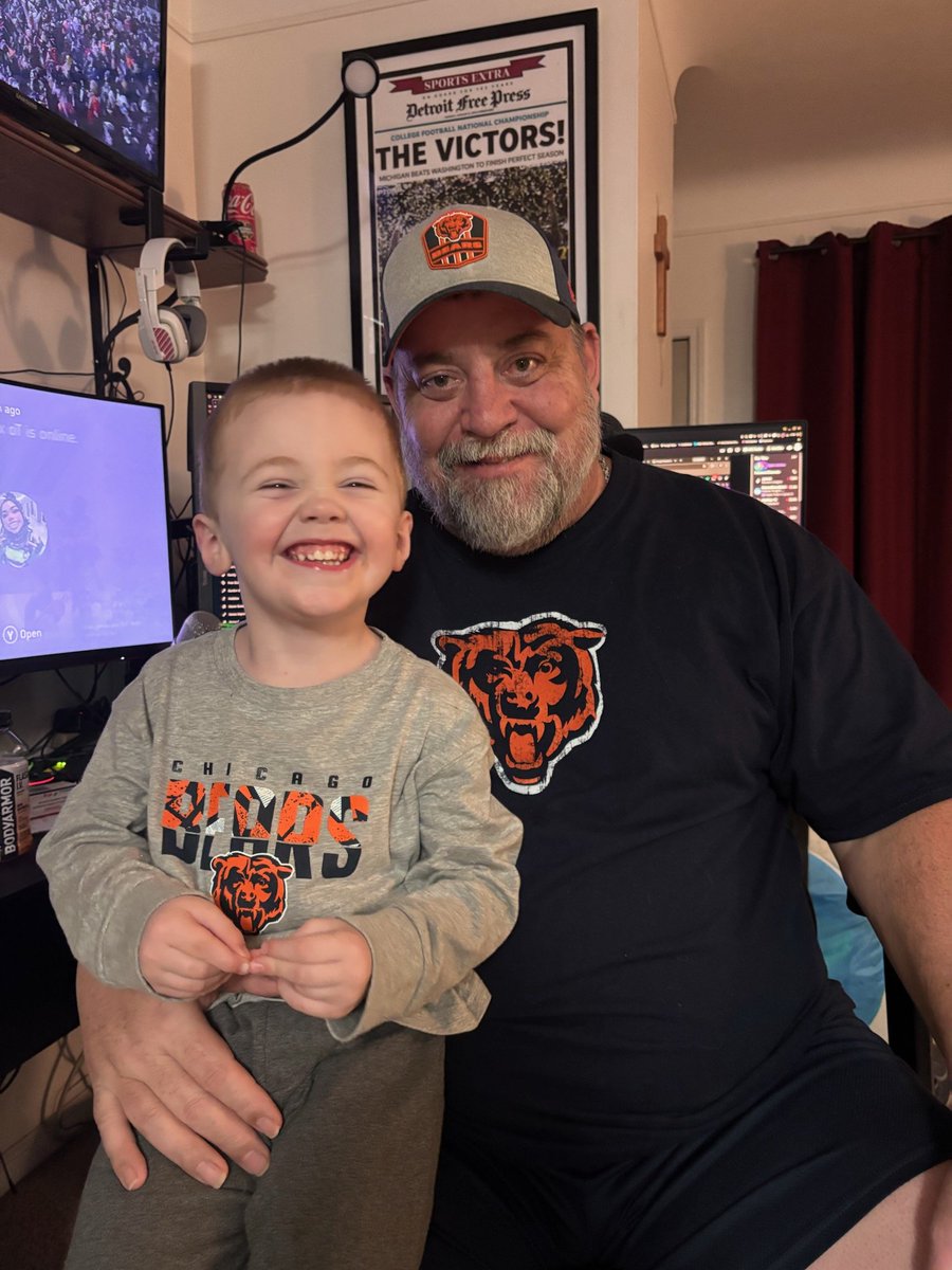 RodzillaSR's tweet image. Had to bring in the Big guns for the cheeseheads.