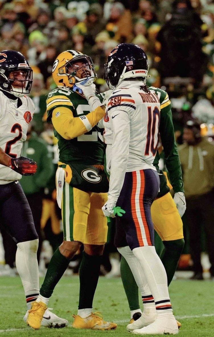 FDSportsbook's tweet image. Luther Burden really hitting the choke first down celly 💀

SAVAGE.