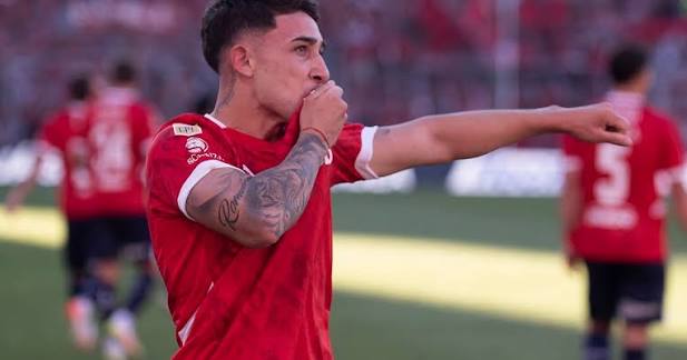 EL VILLERO 
SIEMPRE EL VILLERO
Y HASTA CUANDO EL VILLERO