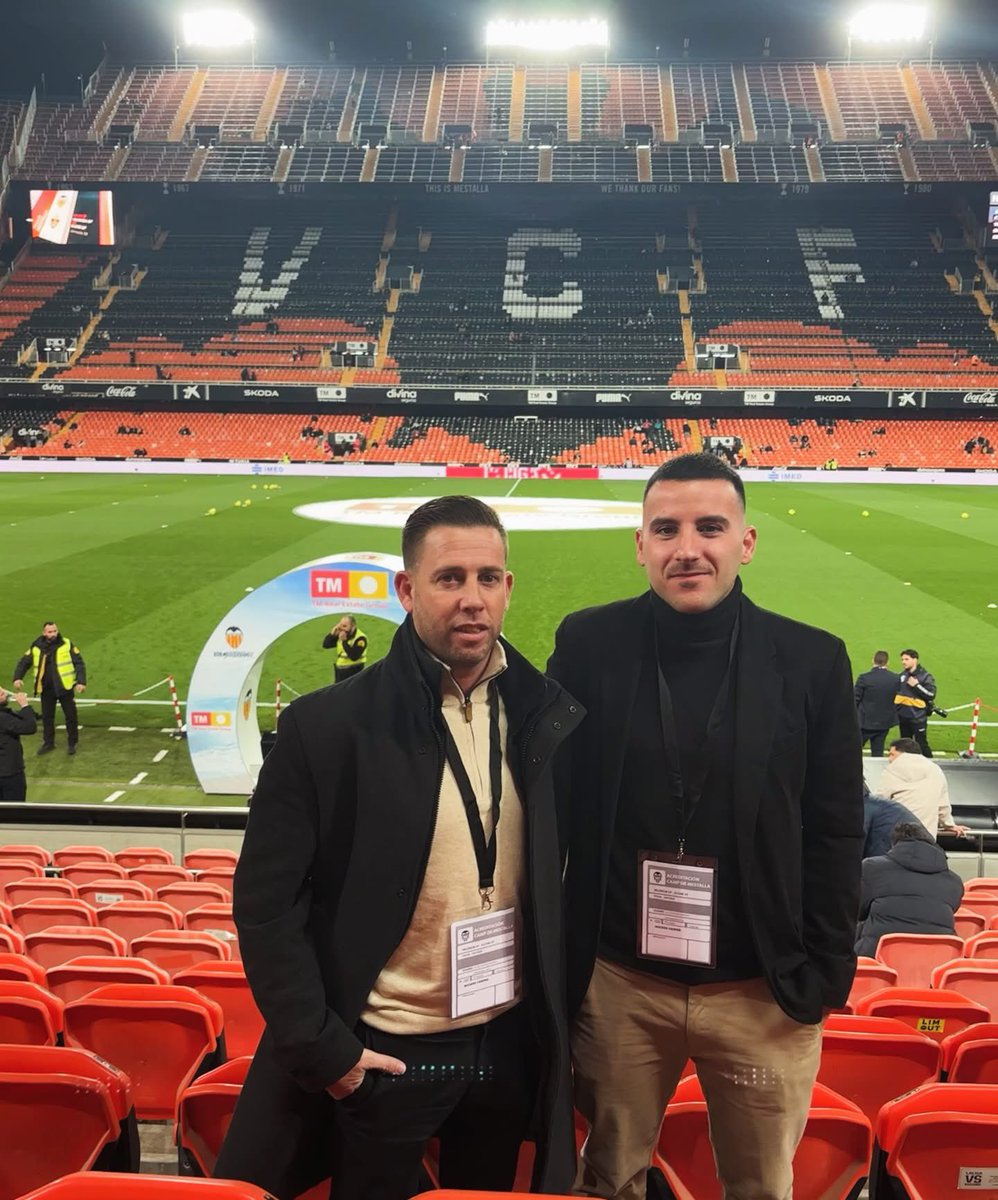 p_vicentefut's tweet photo. Mestalla desde dentro y de una forma diferente. 🦇🔥

Gracias a @futbolemotion por la invitación y por la hospitalidad. No hay mejor manera de disfrutar de un estadio histórico que con una experiencia tan cuidada como esta.

🔝⚽️🧡 https://t.co/I1vXxc06AW