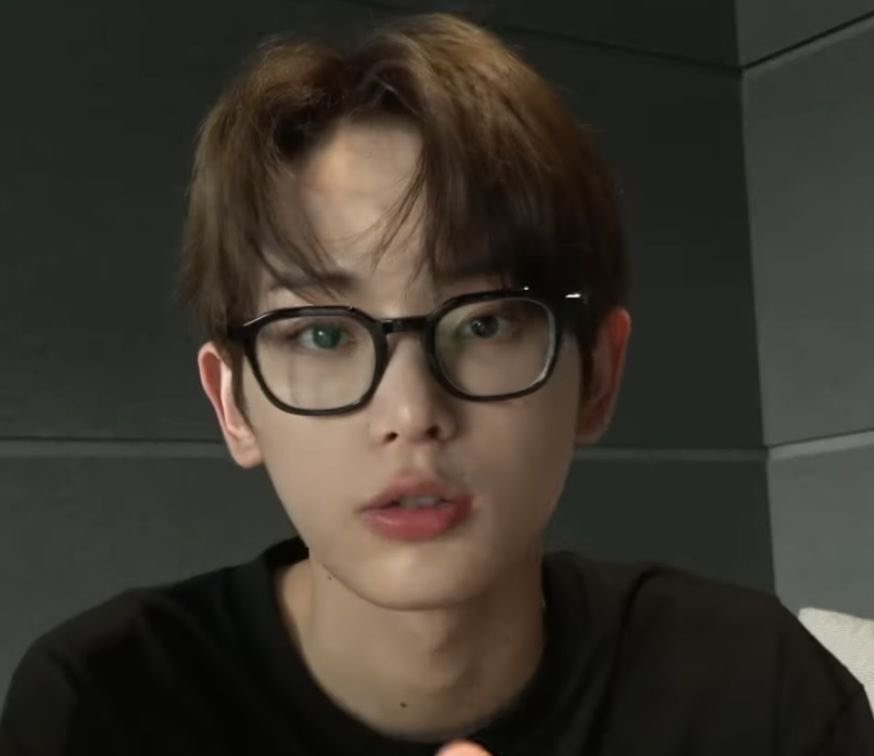 jihoonpilled's tweet image. blonde backshots and their brunettes