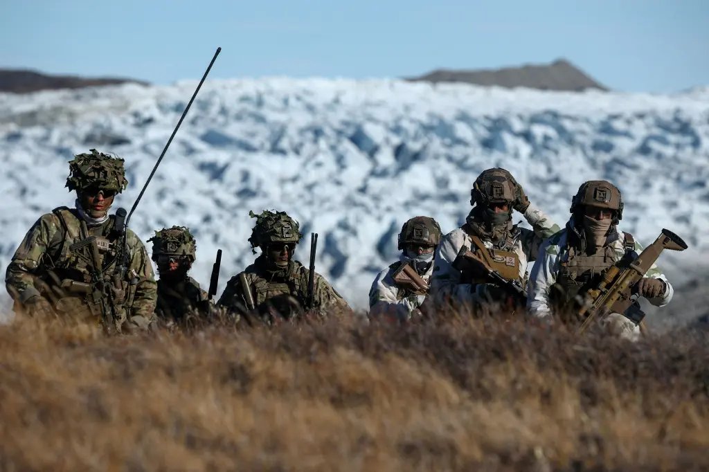 ferozwala's tweet image. #Danish troops ordered to shoot first, ask questions later if #Greenland is invaded 
x.com/ferozwala/stat…
Danish troops must open fire — even without direct orders — if invaders try to capture Greenland by force, Denmark’s Defence Ministry said as the #US weighs military