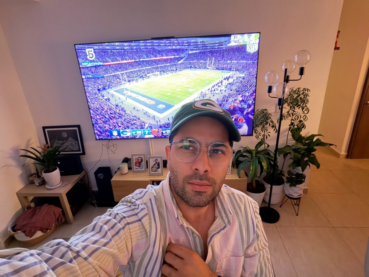 ruloides's tweet photo. Saludos desde CDMX !!#GoPacksGo #NFLEnTelevisa https://t.co/xbsuzAulKc
