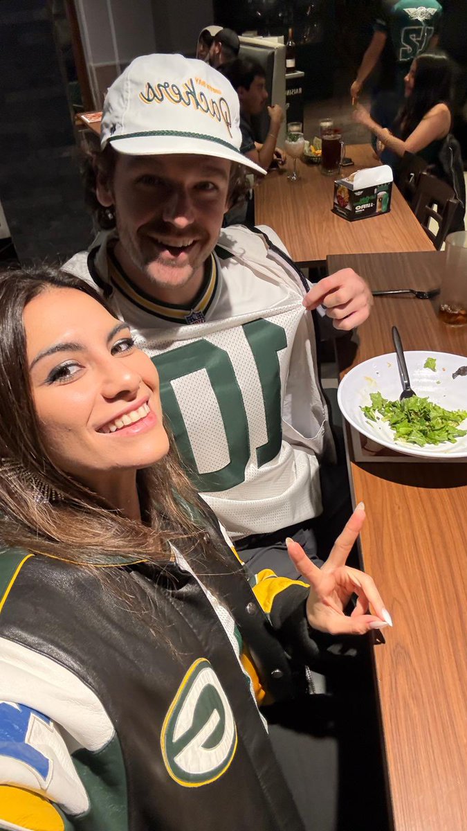 #NFLenTelevisa woooooo GO PACK GO