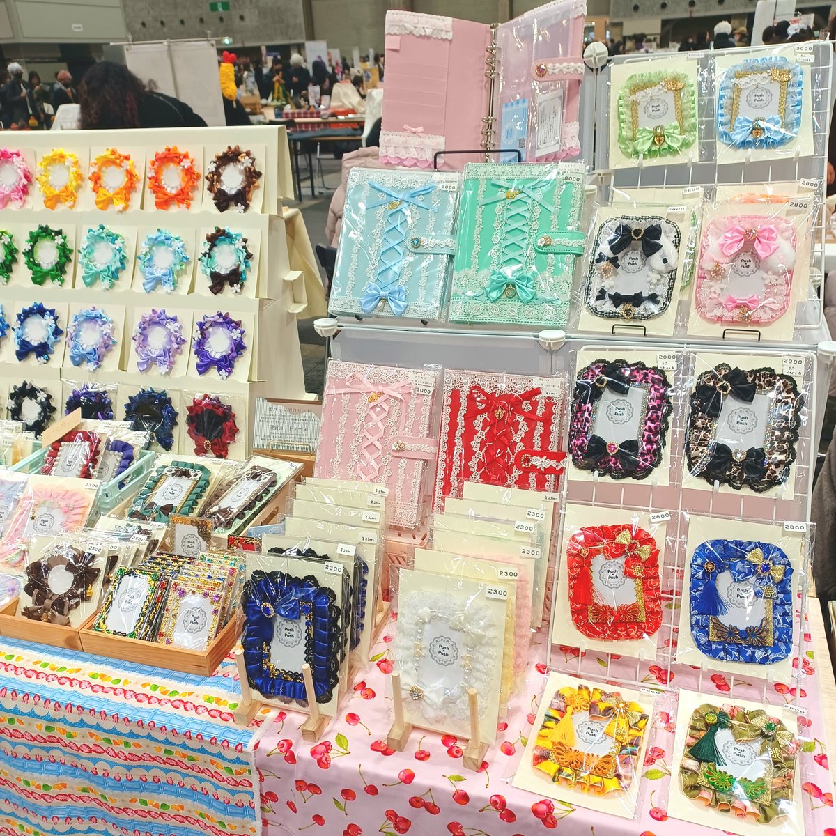 PushPush227's tweet image. 設営完了しました！
4号館 は27 でお待ちしております🎀

 #arteVarie   #推し活