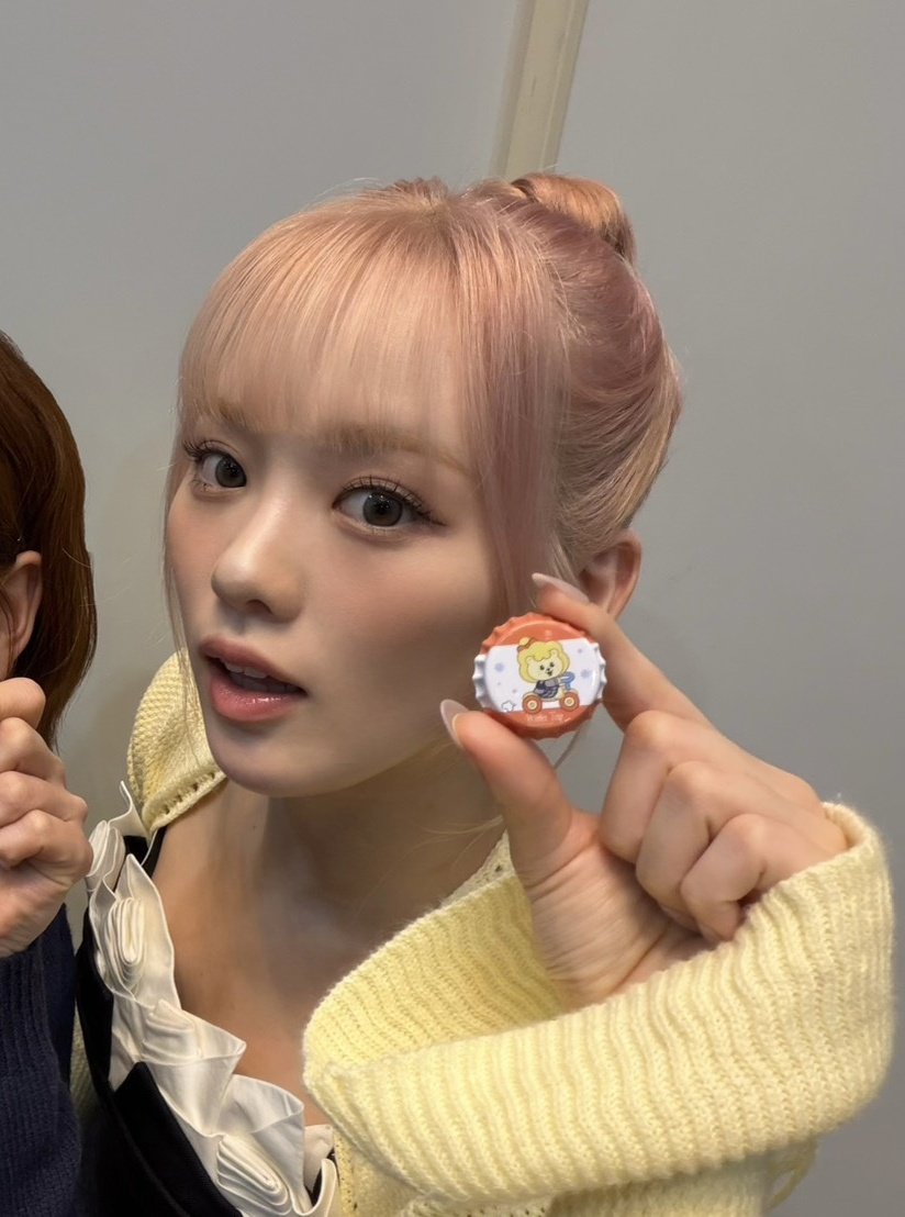 FASHRION's tweet image. 15 year old me....it took us 5 years but they read your tweet sister, they did