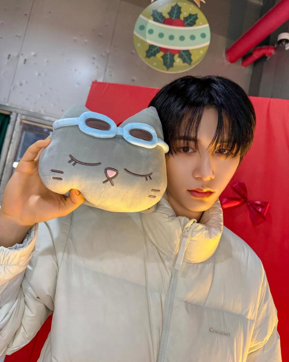 Choose the cat you like most! (Ini bukan limbad).