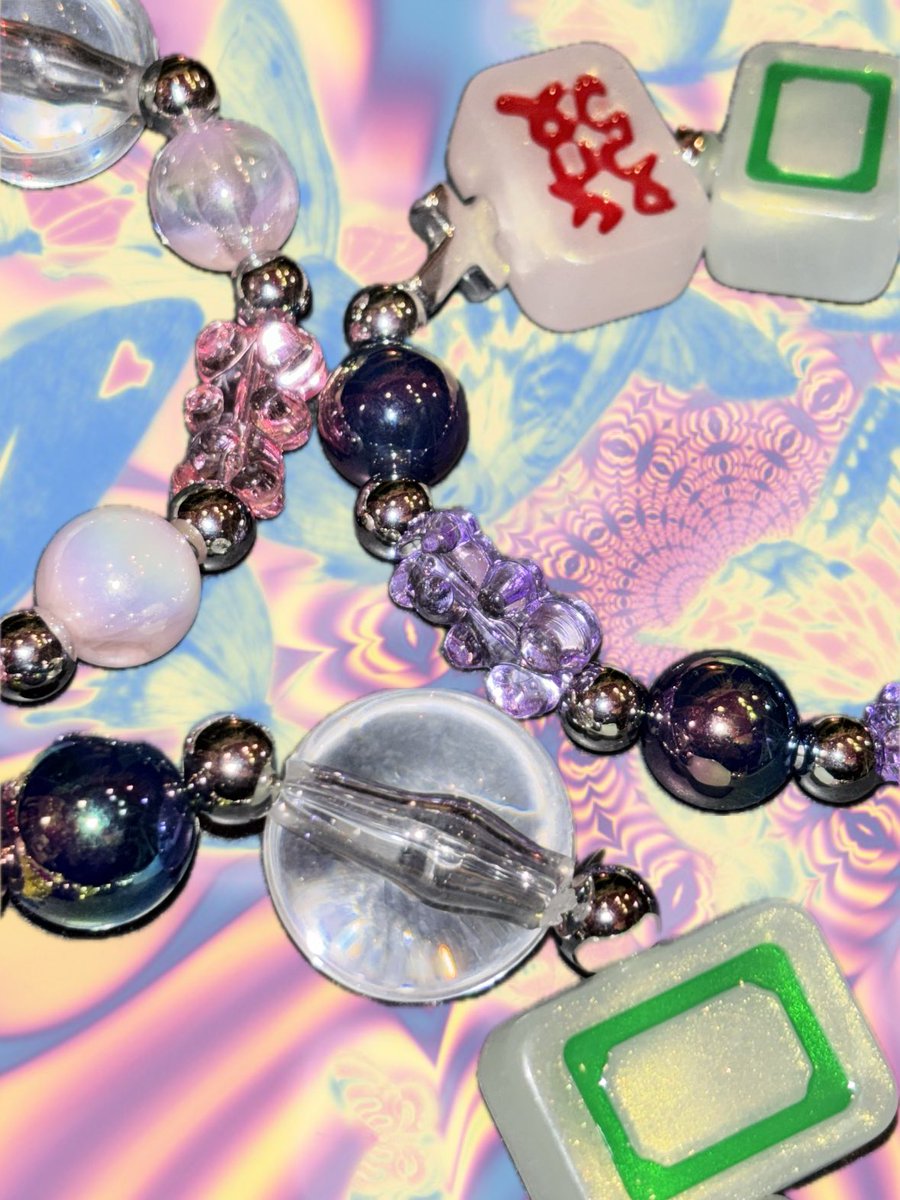 ま〜じゃん牌とグミベアのブレスレット🀄️🧸 #高円寺桃源郷