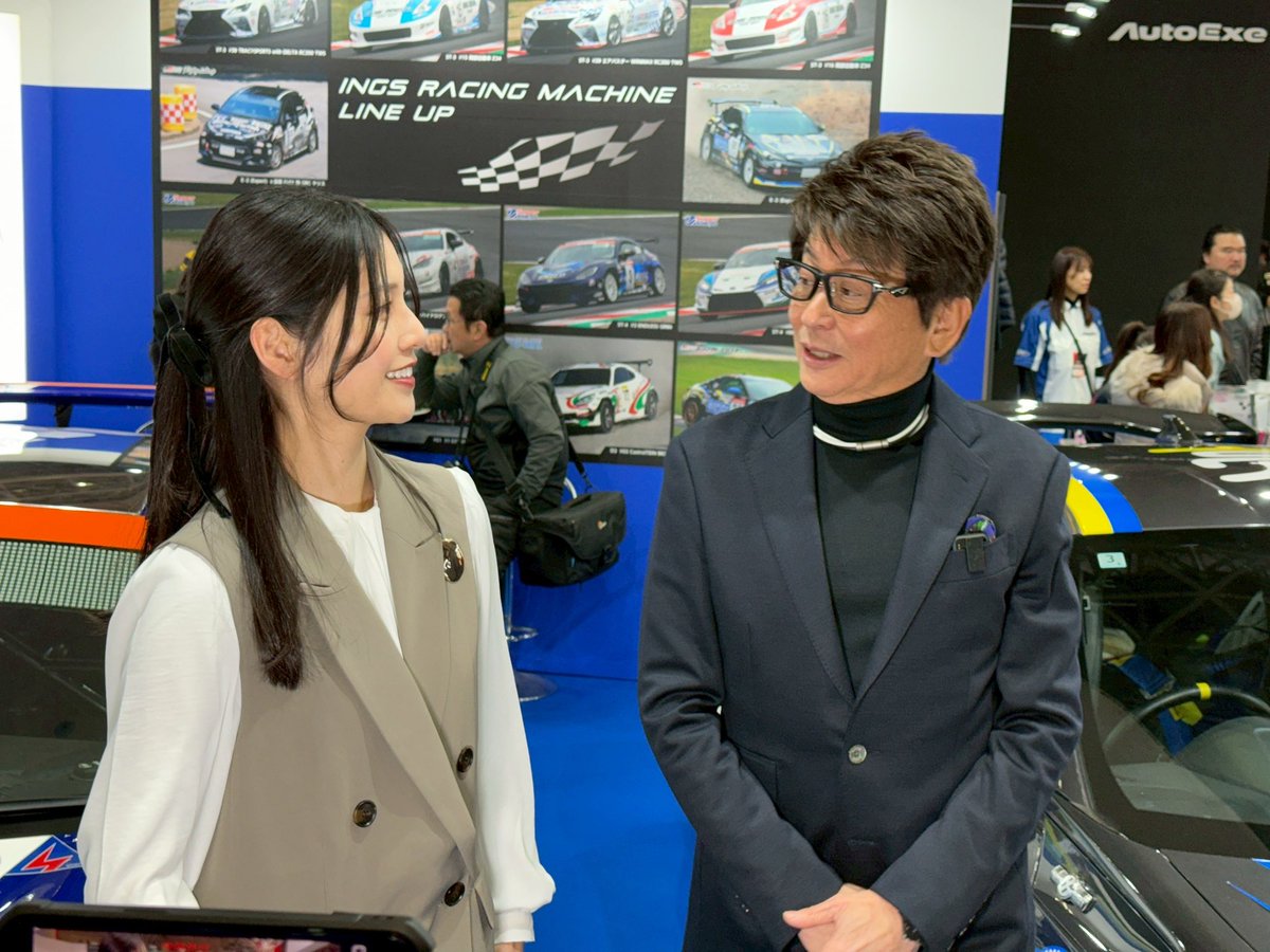 ings_aero's tweet photo. 東京オートサロン2026

今年も哀川翔さんがイングスブースに来てくださいました！いつもありがとうございます😊

【イングスブース:西ホール HALL1 No.119】

#イングス #ings #吉田桃華 #supertaikyu #スーパー耐久 https://t.co/zPmaQOgpEH