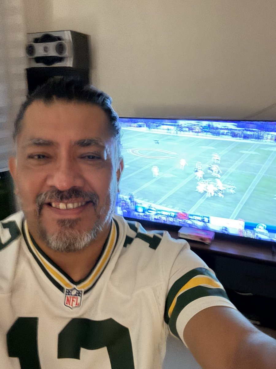 zipernauta's tweet photo. Saludos desde QuereRock!!!@FOXSportsMX #foximpactonfl #gopackgo https://t.co/Jxhx12h1Tg