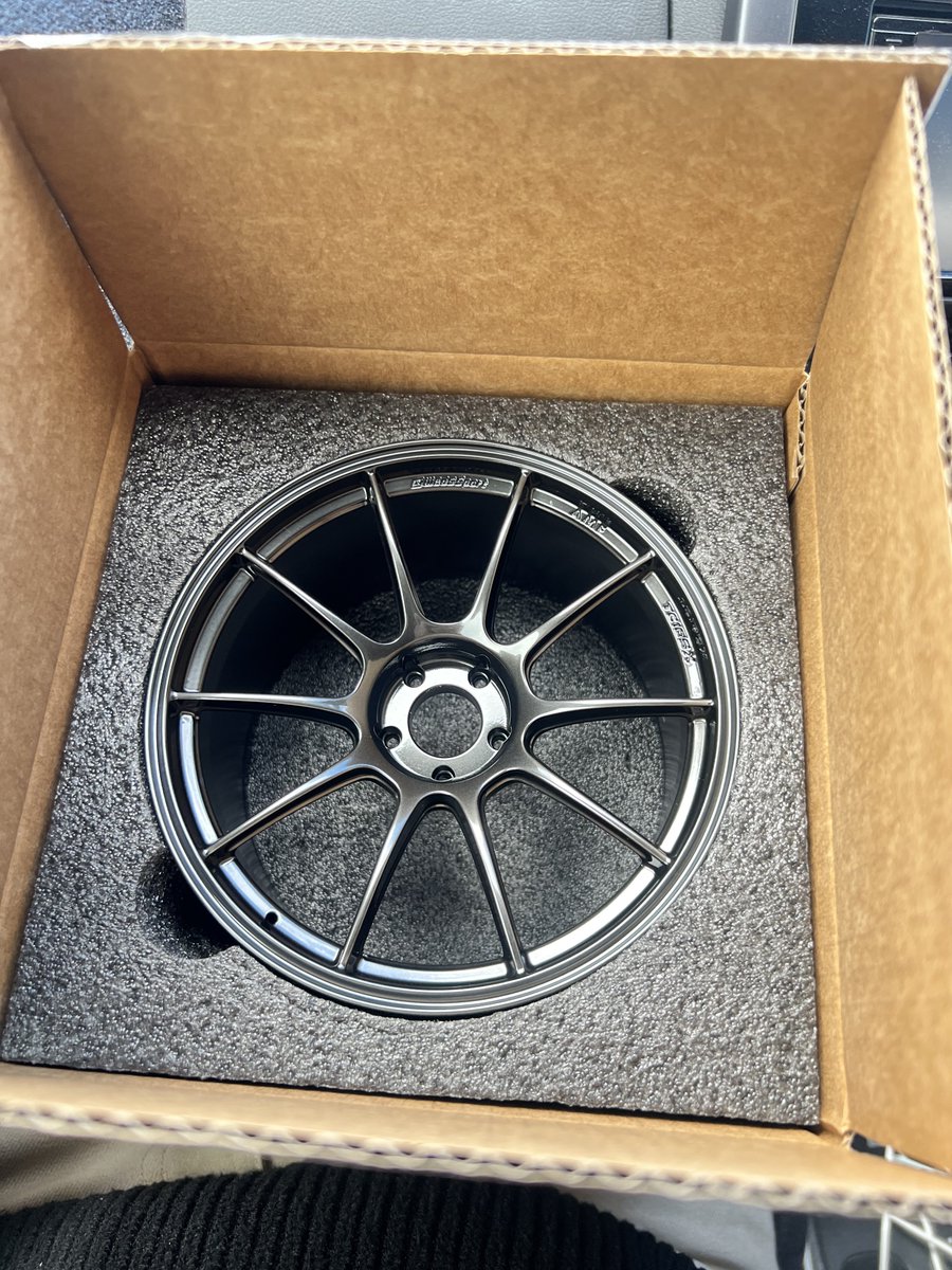 買えてしまった🤤 #wedssport #TC105X #TAS2026