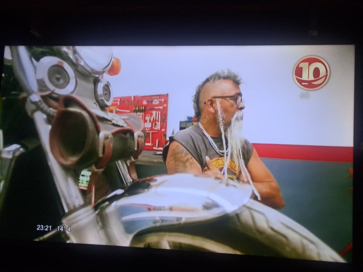 rogarrone's tweet photo. La zafra de langostino en aguas de Chubut en el prime time de la tele abierta argentina en formato docuserie.
Enorme laburo para promocionar un producto premium
#CapturaSalvaje https://t.co/uzQEd3dOkS