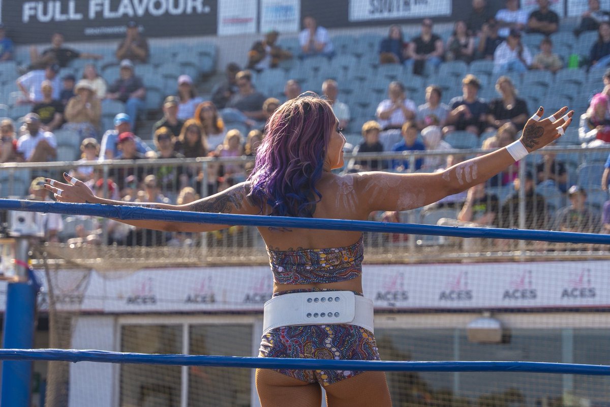 Erika Reid - エリカ・リード ❤️💛🖤 tweet media