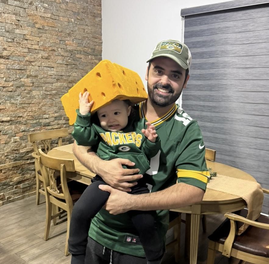jclopezvel's tweet photo. #GoPackGo
#NFLEnTelevisa https://t.co/9u24c7Awj3