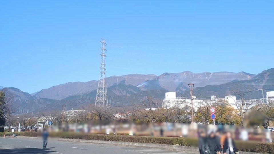 Nabewarisanso's tweet image. 大倉尾根で火災か？
麓にいるスタッフから送られてきた写真です。