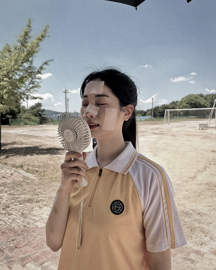 ️ㅤ

Anak piyik disuruh ikut CFD pagi-pagi. Yang ada mah geal-geol sambil jalan, hoams hoams terus kepanasan.

️ㅤ