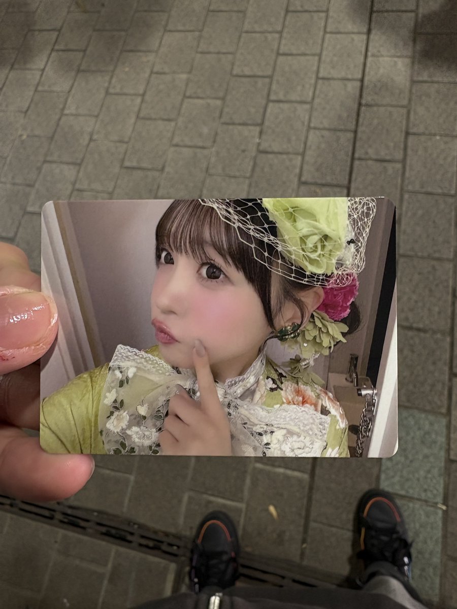 てる tweet media