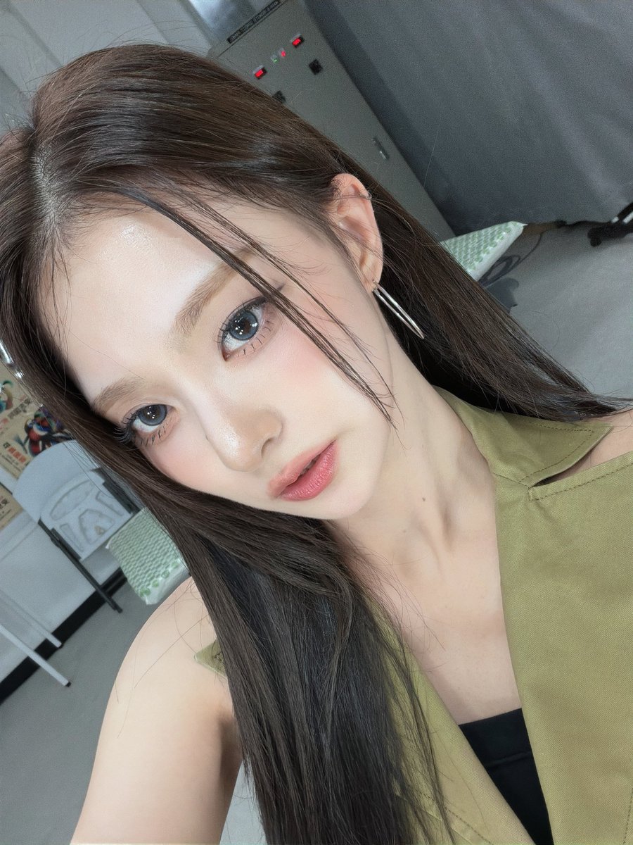 nk00_0707's tweet image. 어제 술퍼먹느라 꼬님이 사진 보내주신 거 지금 범..