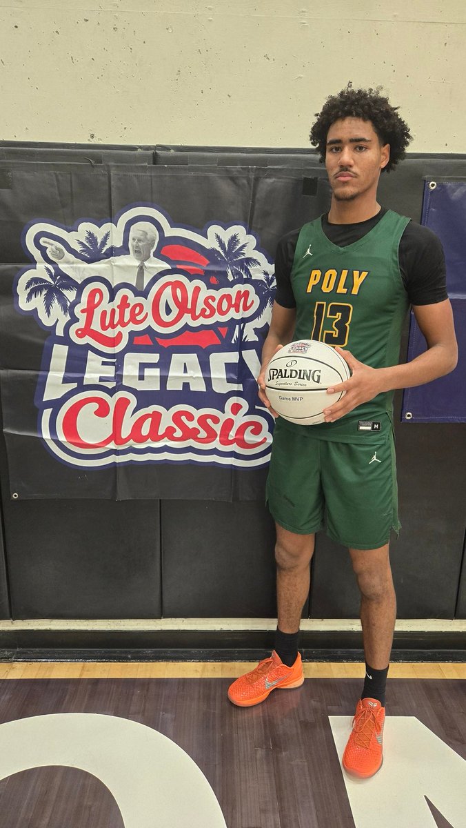 trigonis30's tweet image. Lute Olson Legacy Classic Final Score: Poly/Long Beach CA 65 Mayfair/Lakewood CA 46. Game MVP 6-10 Jonas Oware (Yale commit): 18 pts &amp;amp; 13 rebs
@FCPPangos @PangosAACamp @BallerTV
