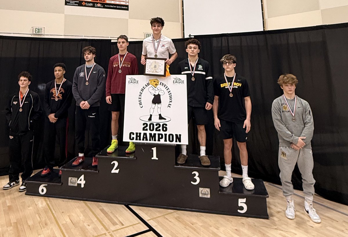 Cheesehead_Wrestling tweet media