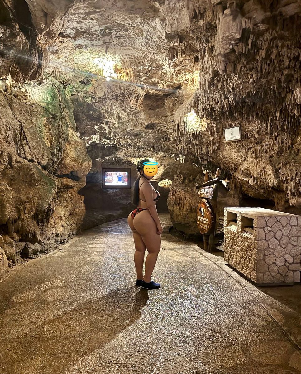 Un día feriado conociendo lugares magníficos y mi esposo siempre diciéndome cómo vestirme y siempre quiere tomarme fotos pienso yo que me exhibe por algunas redes después de ello.