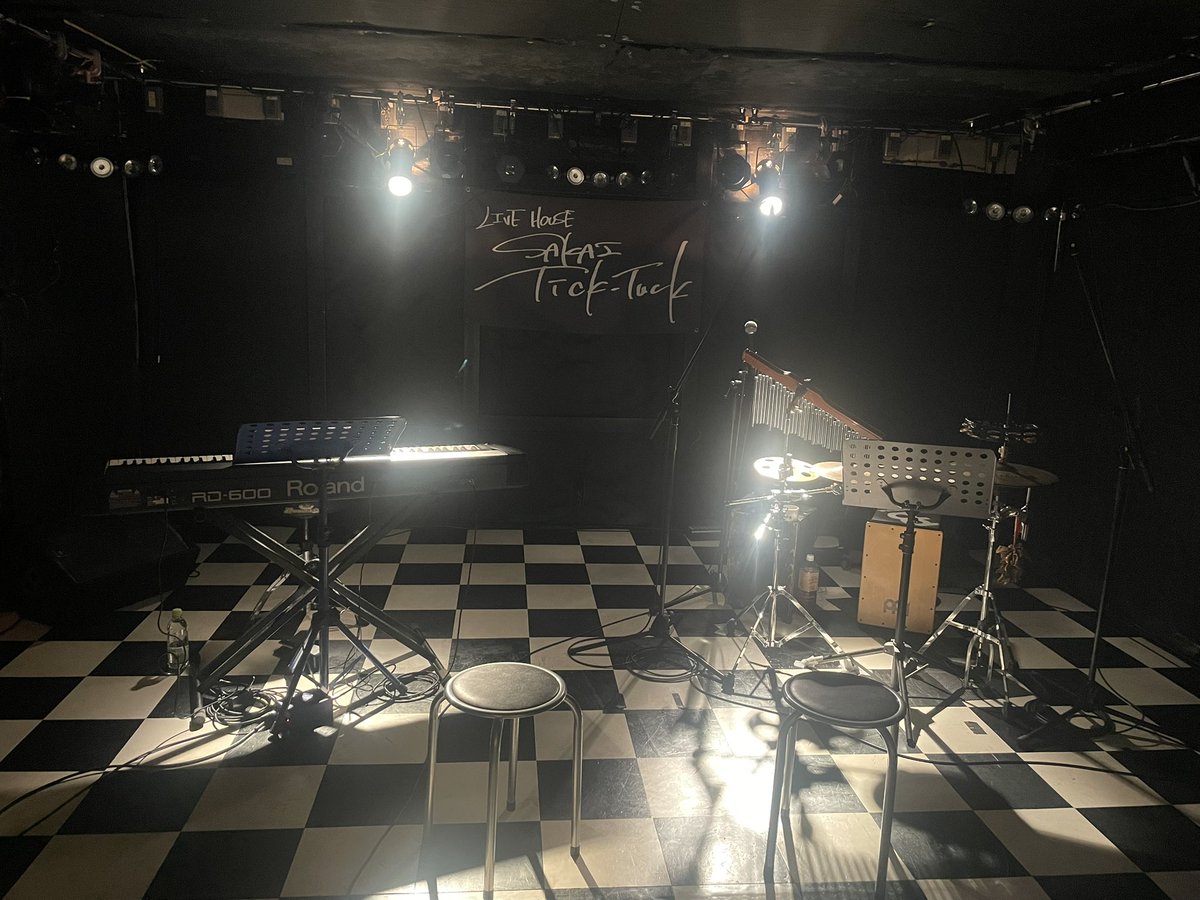 V 【next→2026.3.22】 tweet media