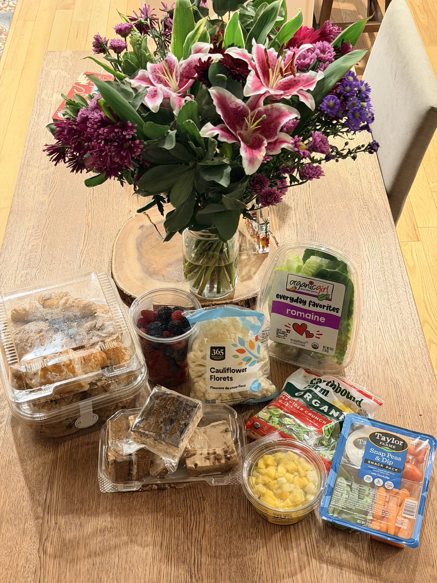 Kiwi 🥝✨🔜PAX EAST tweet media