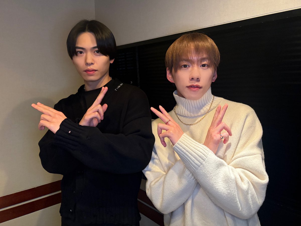 IMP.　CD　グッズ　まとめ売り　佐藤　松井　鈴木　基　影山　横原　椿 先ほど披露した曲は IMP.のCRUISIN'です。 メンバーは佐藤新（あらた