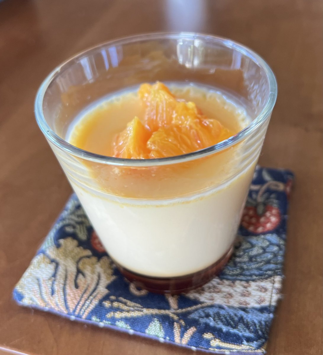 お買い物行くのめんどいけど甘いもの食べたいので自分でプリン作ってみた。