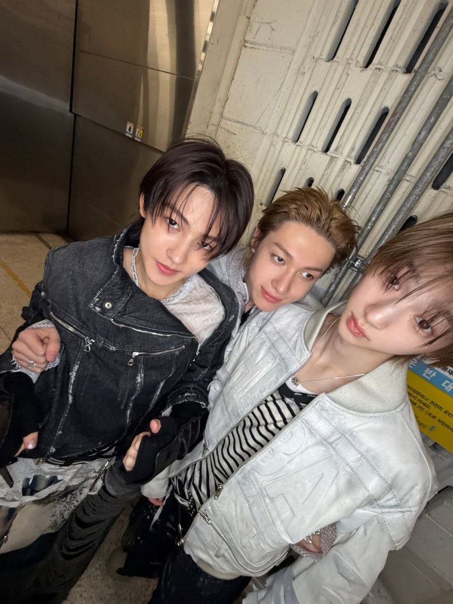 Matrinn's tweet image. Are we even in the same age or not? They look like my kids. Or maybe they are.