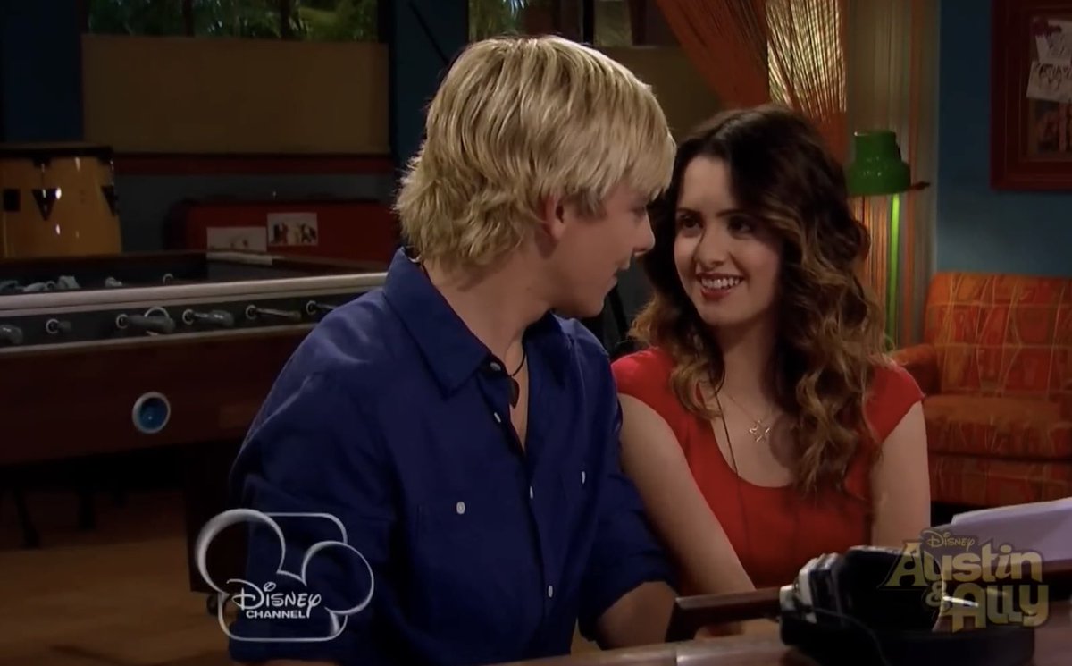 dreamyrosslynch's tweet photo. Austin and Ally ended 10 years ago today https://t.co/uLPmsjE4De