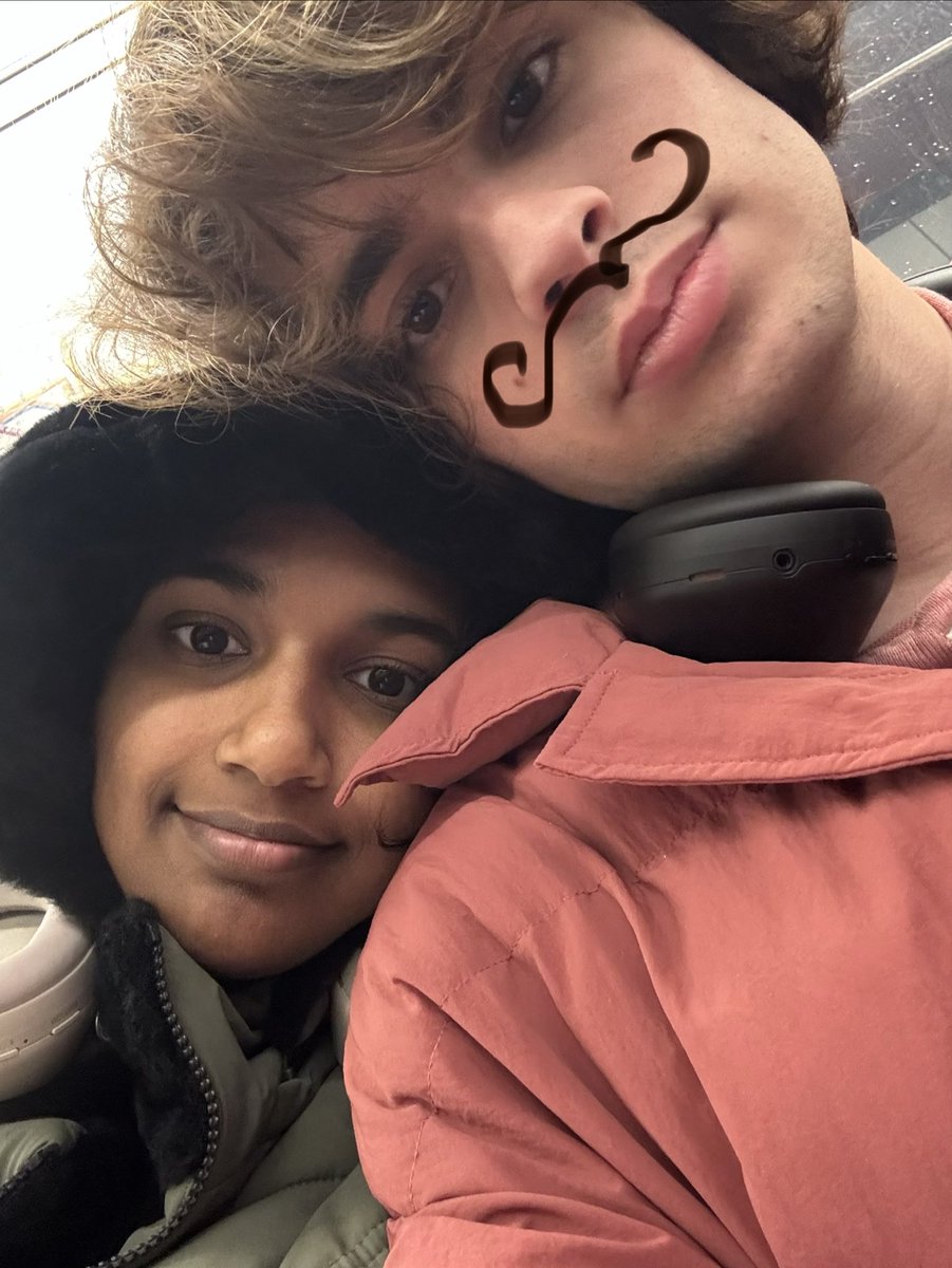 a real down to mars girl tweet media