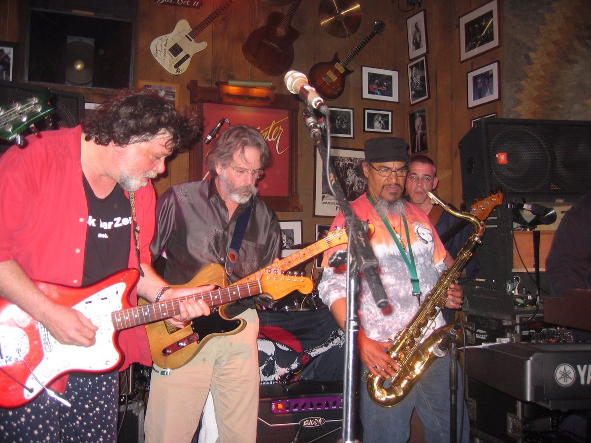 W Dire Wolff tweet media